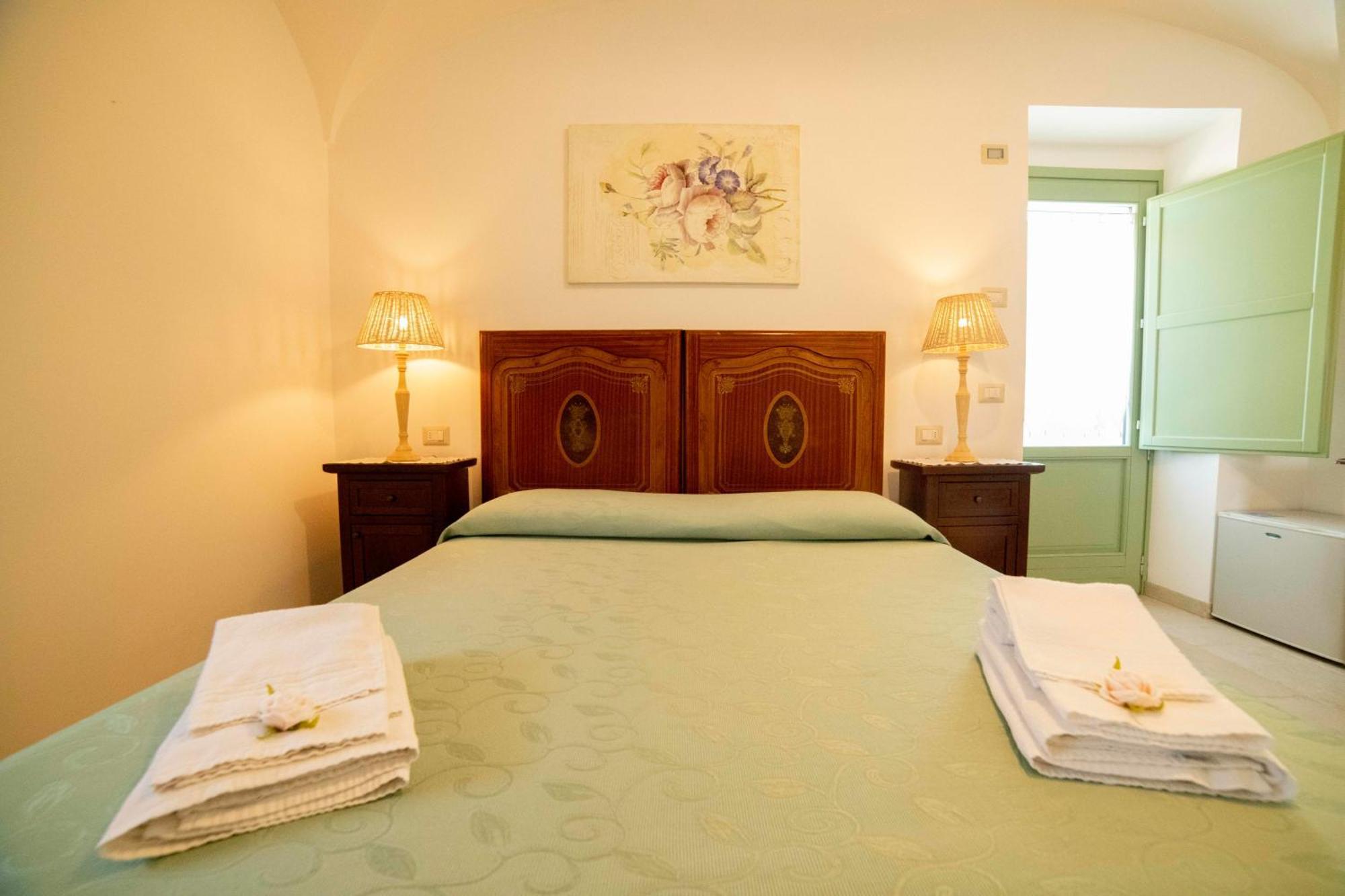 Coppola Di Seta Bed and Breakfast Locorotondo Buitenkant foto