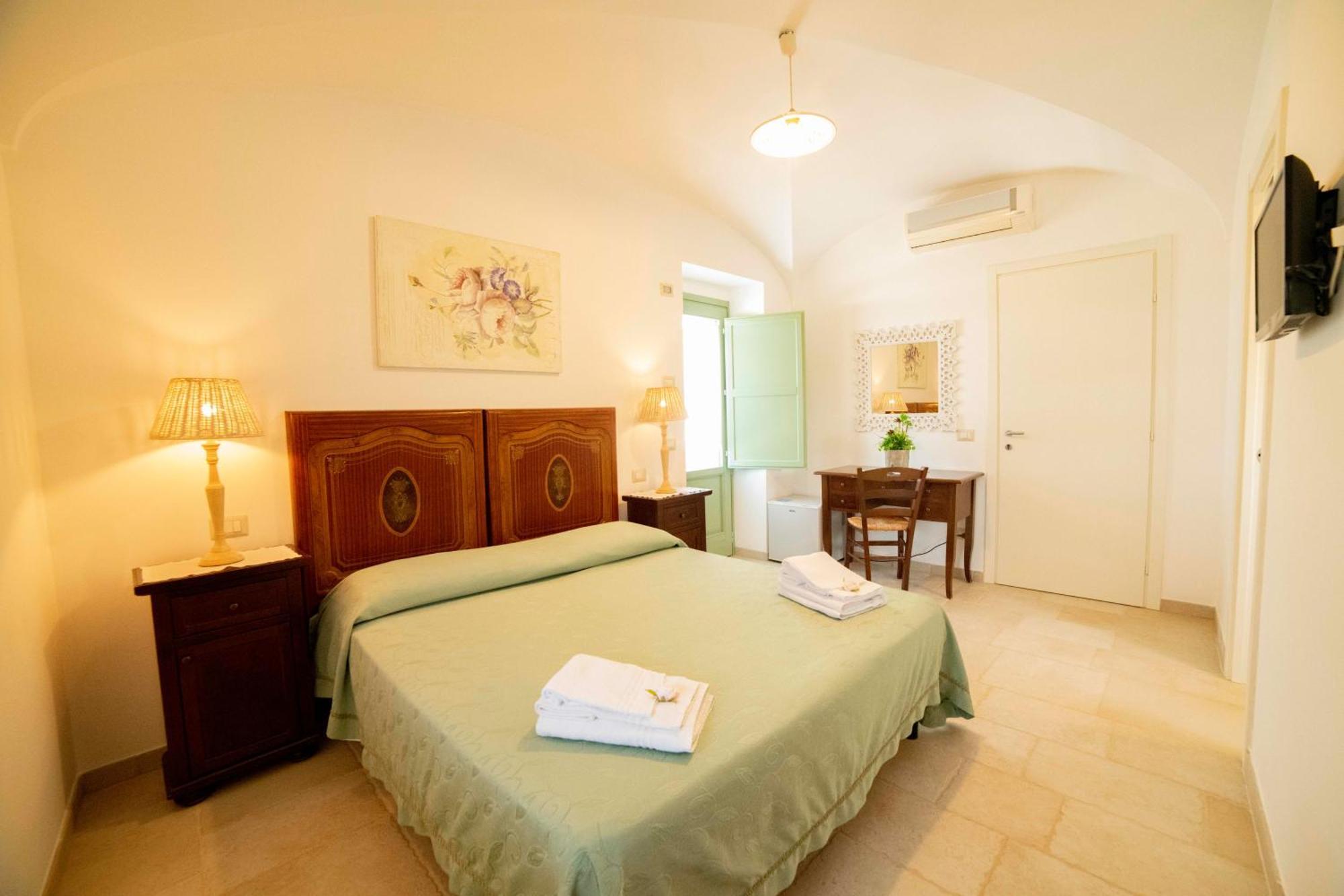 Coppola Di Seta Bed and Breakfast Locorotondo Buitenkant foto